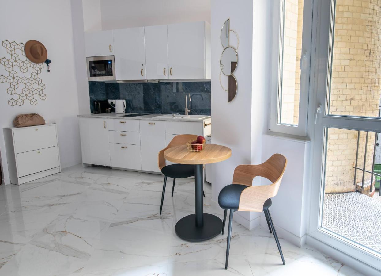 Apartamenty Yeti & Wilka W Centrum Chorzowa - Yeti エクステリア 写真