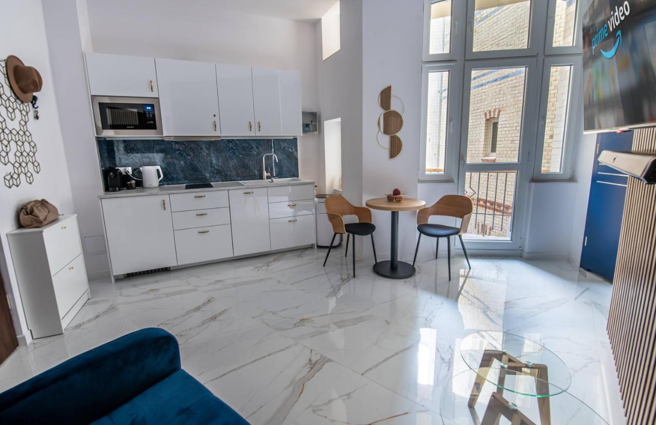 Apartamenty Yeti & Wilka W Centrum Chorzowa - Yeti エクステリア 写真